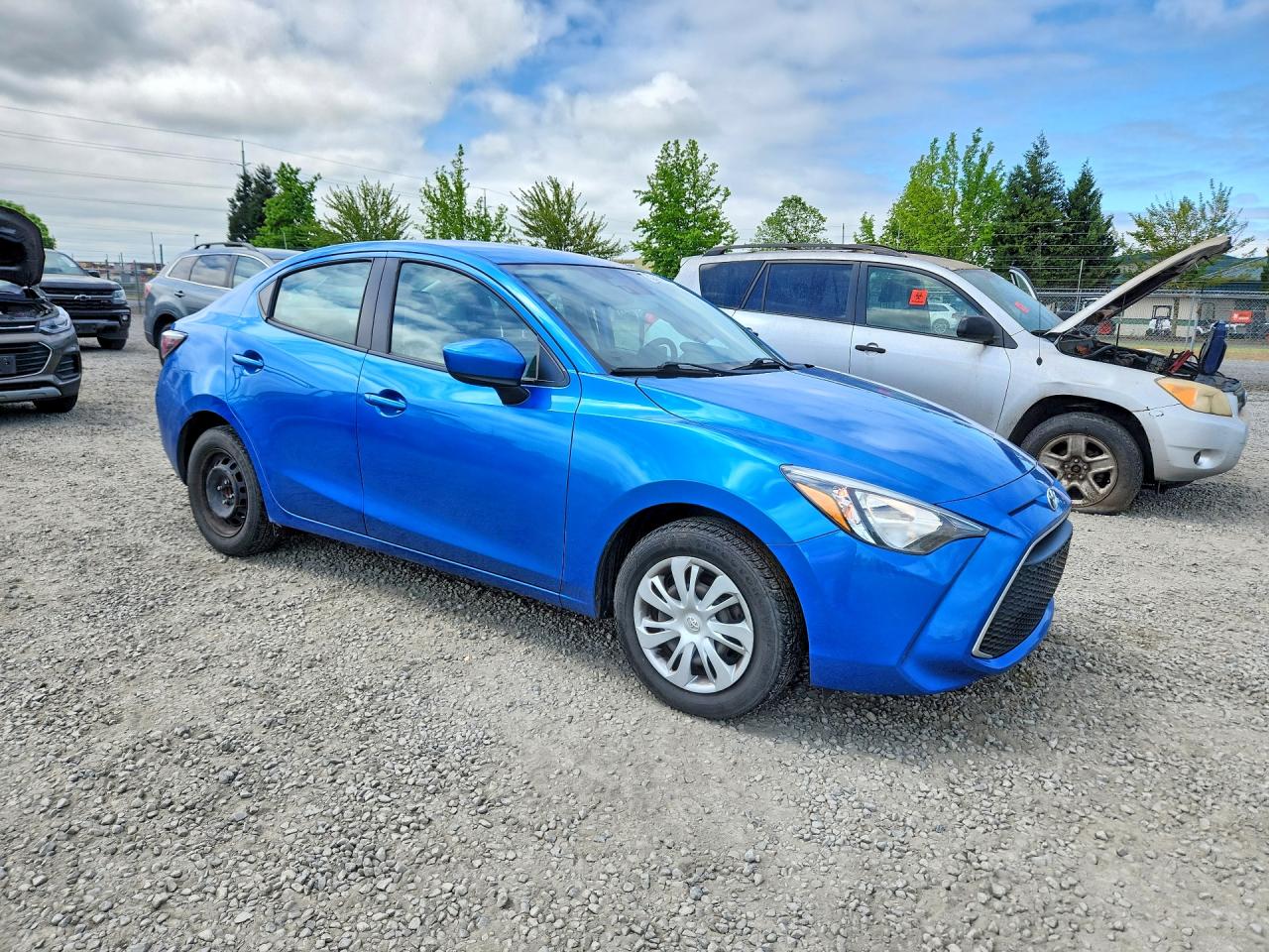 Toyota Yaris L