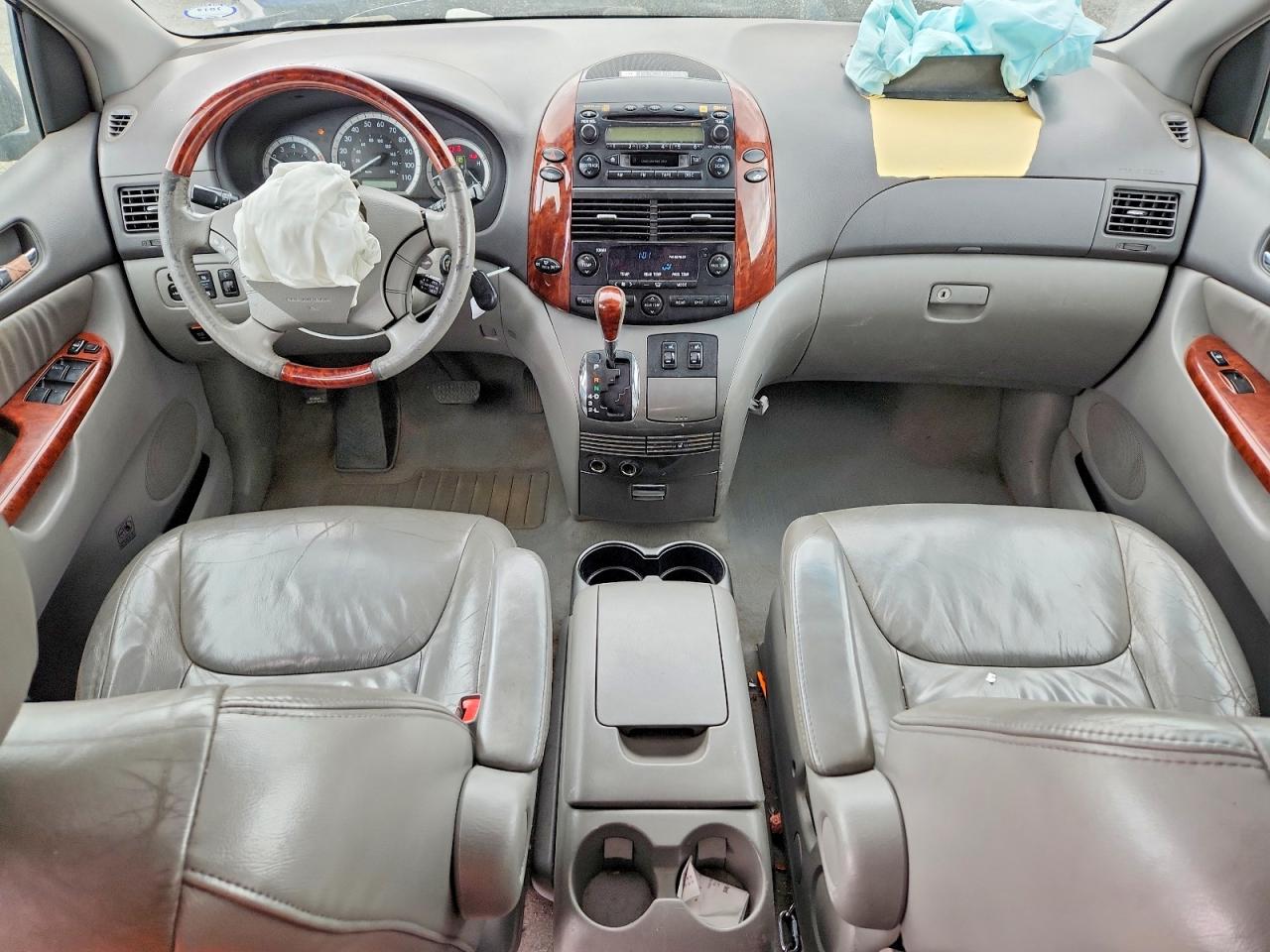 Toyota Sienna Xle Limited 7 Passenger