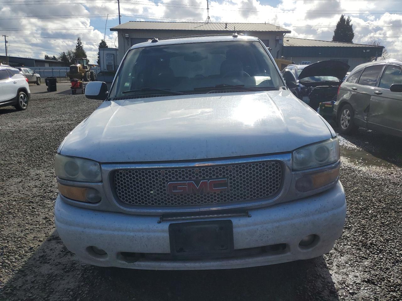 GMC Yukon Denali