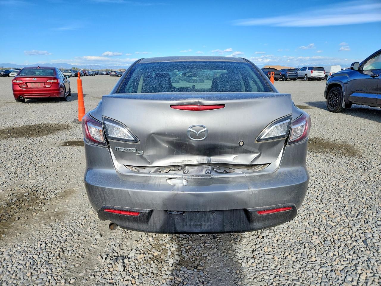 Mazda 3 I