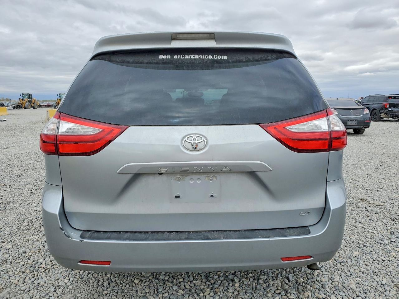 Toyota Sienna Le