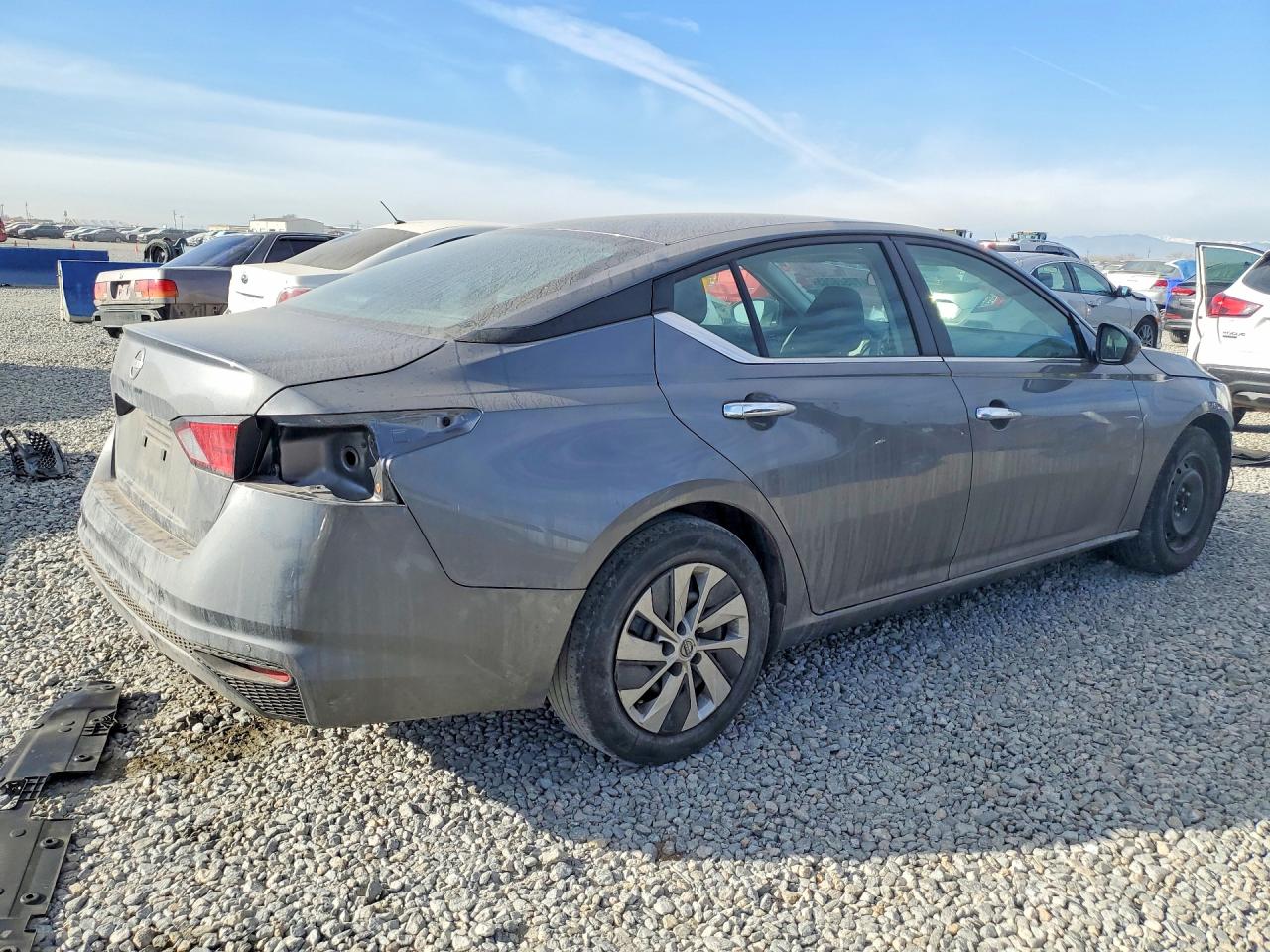 Nissan Altima S