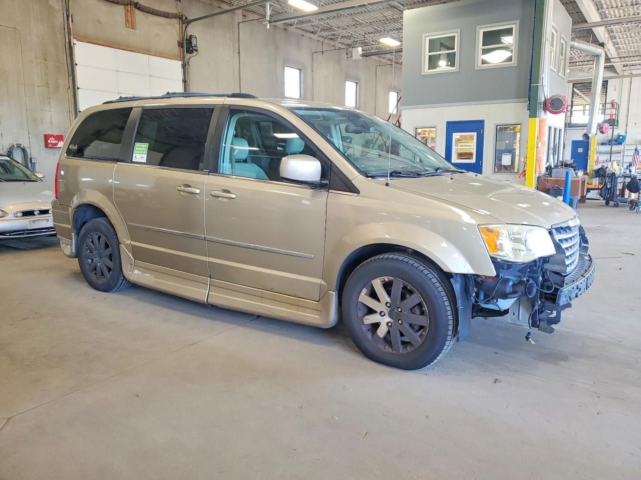 Chrysler Minivan Touring