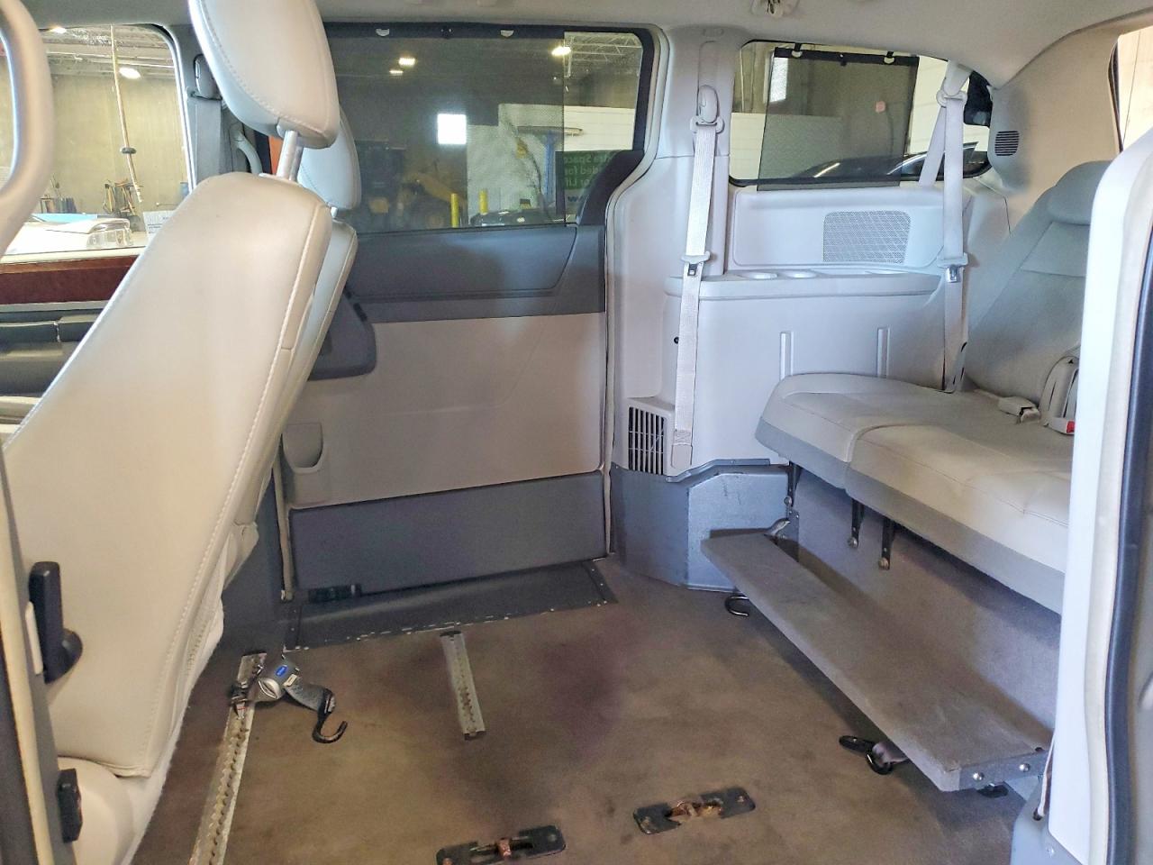 Chrysler Minivan Touring