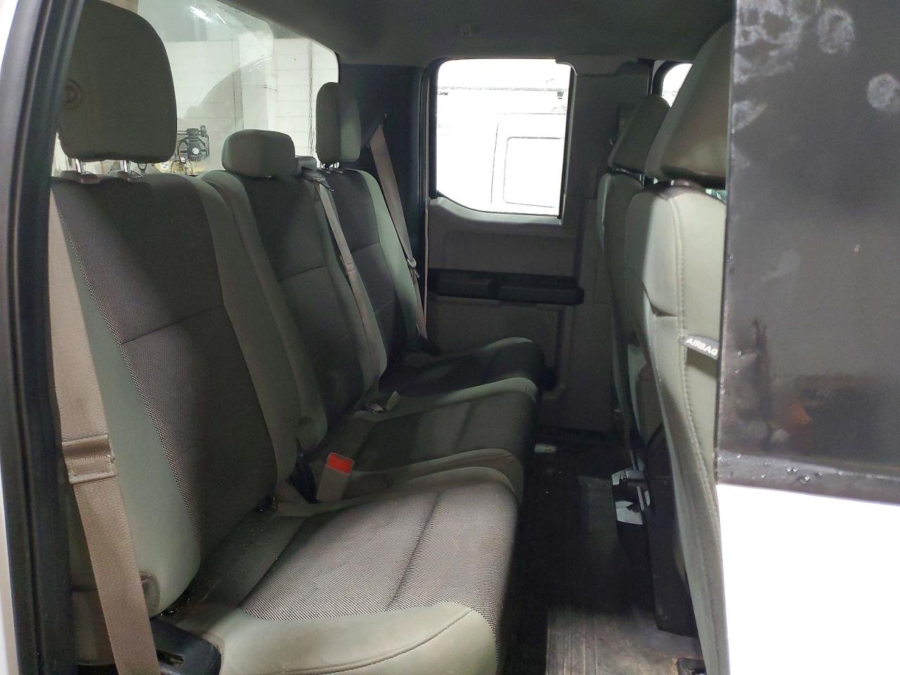 Ford F-150 Super Cab