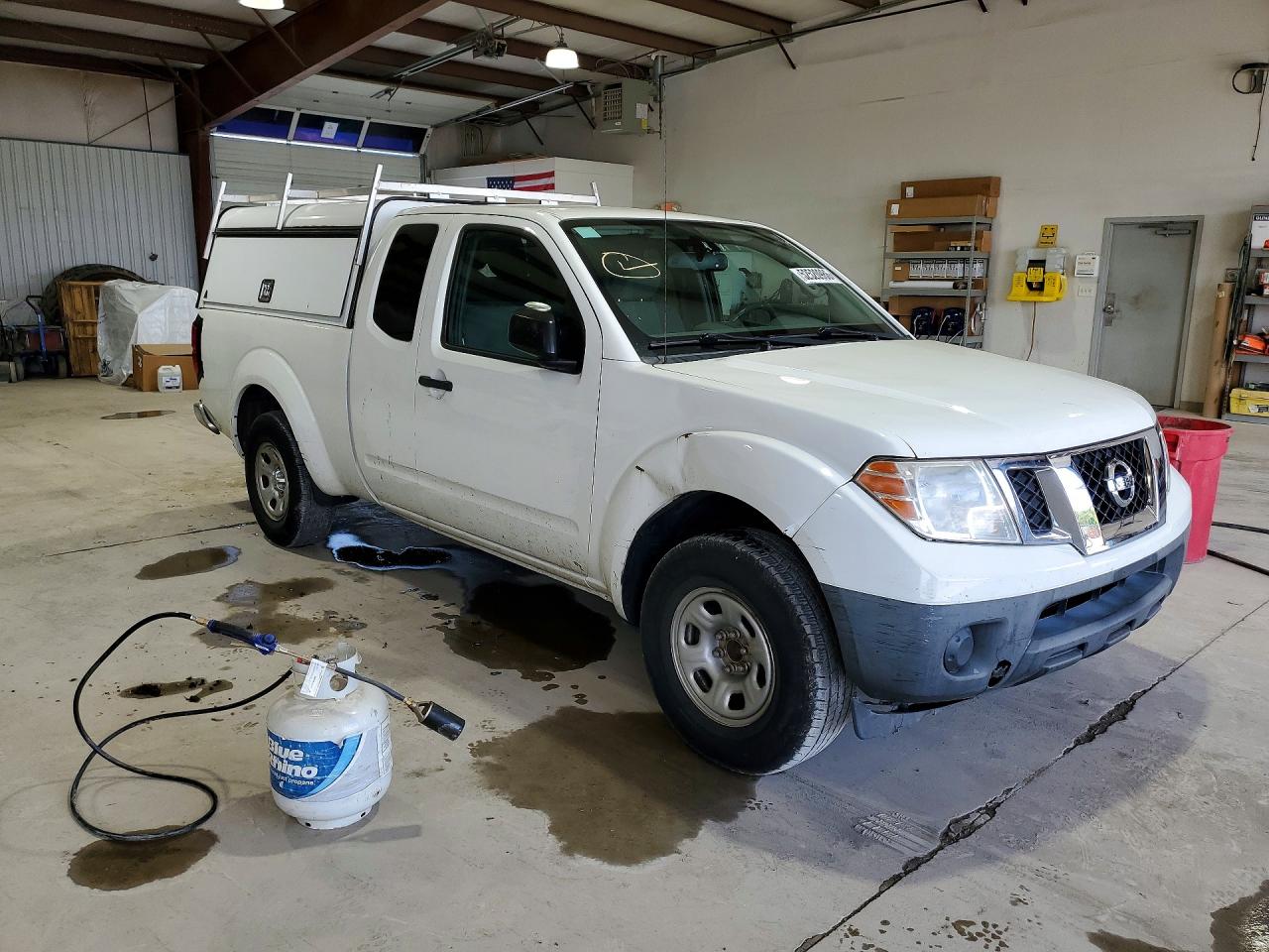 Nissan Frontier S