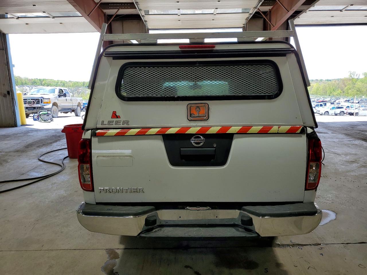 Nissan Frontier S