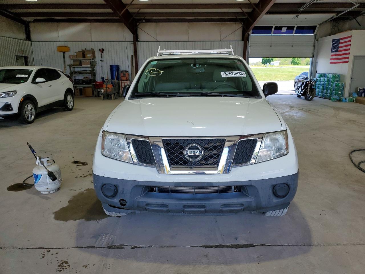 Nissan Frontier S