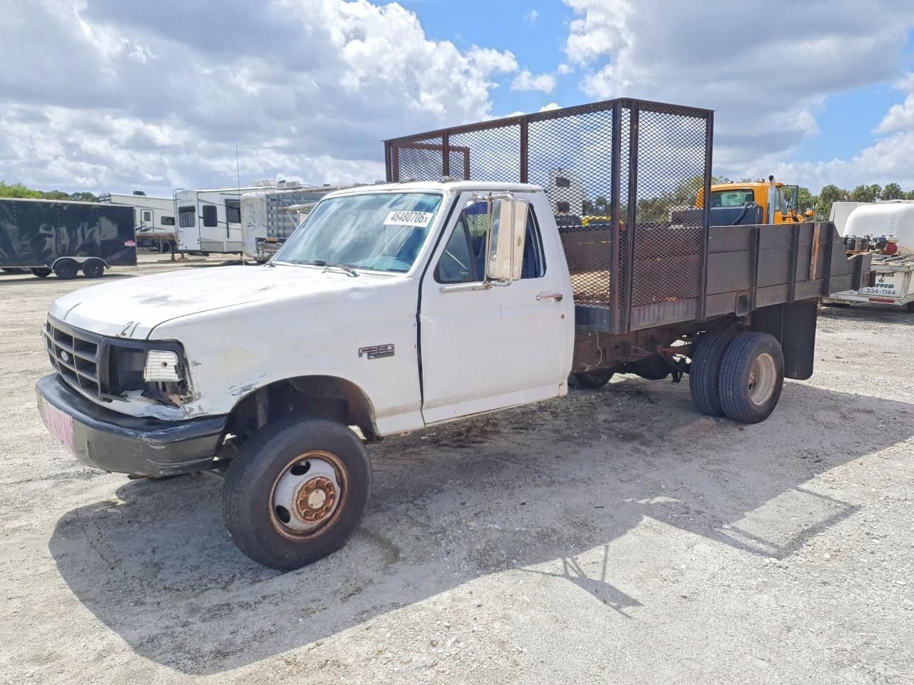 Salvage Ford F-350 Image