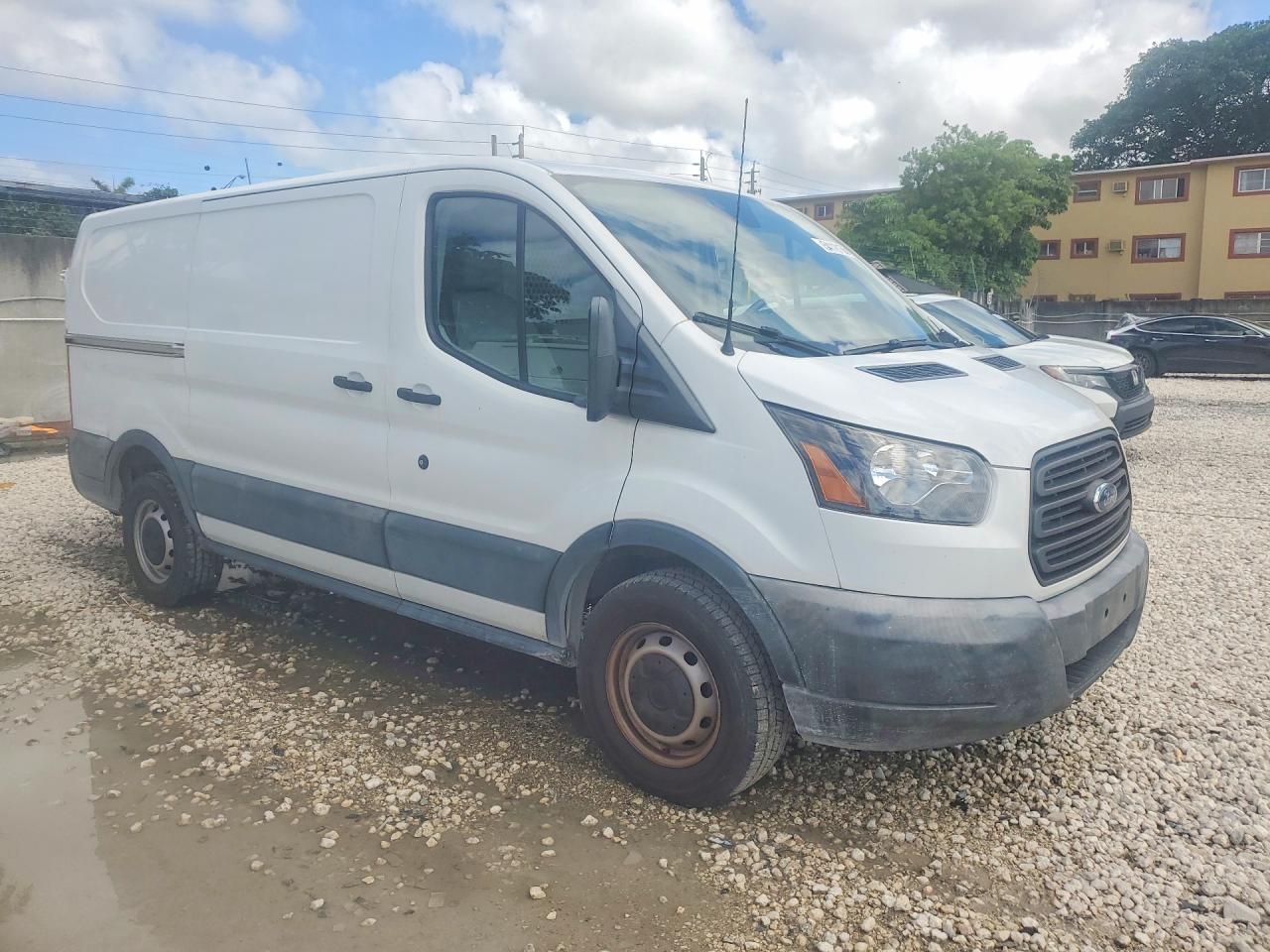 Ford Transit T-250