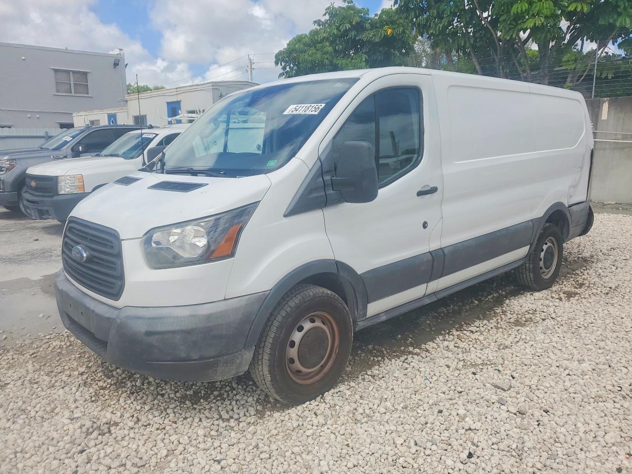 Salvage Ford Transit Image