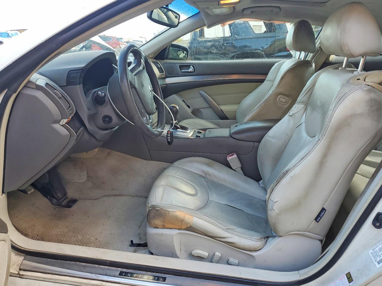 INFINITI G37 Base