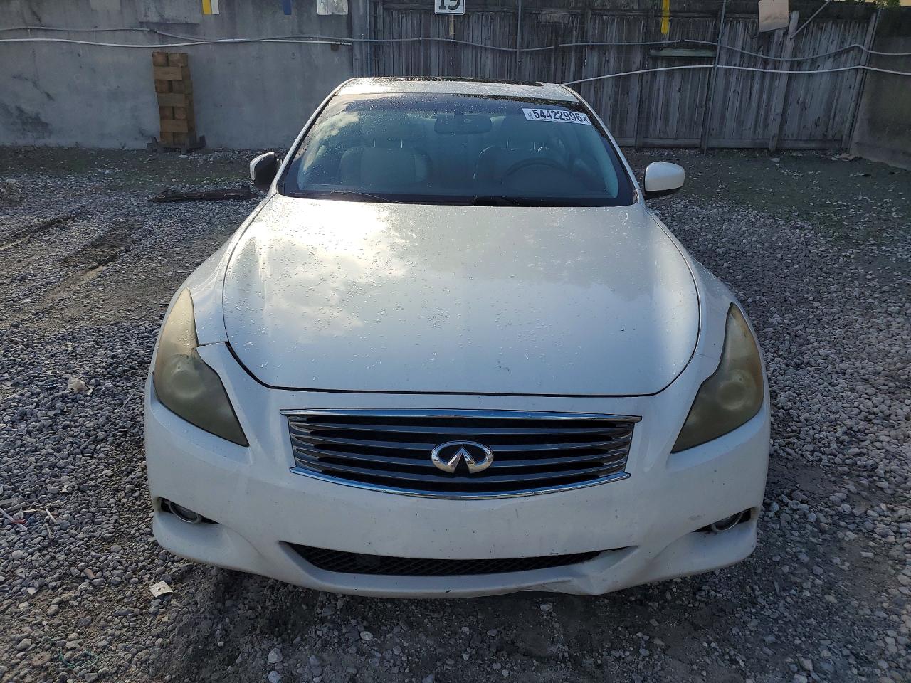 INFINITI G37 Base