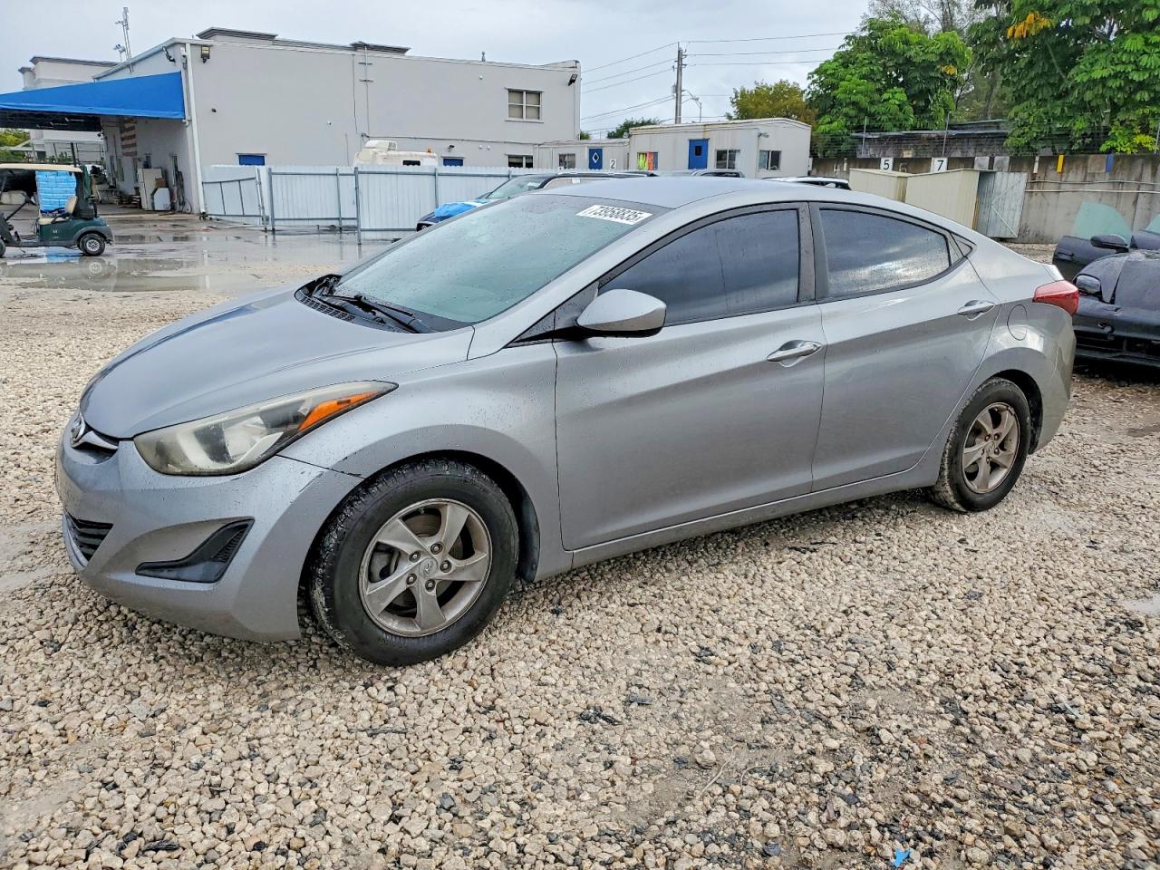 Salvage Hyundai ELANTRA Image