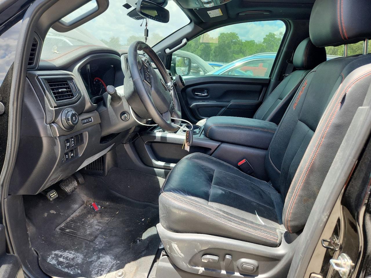 Nissan Titan Pro-4x