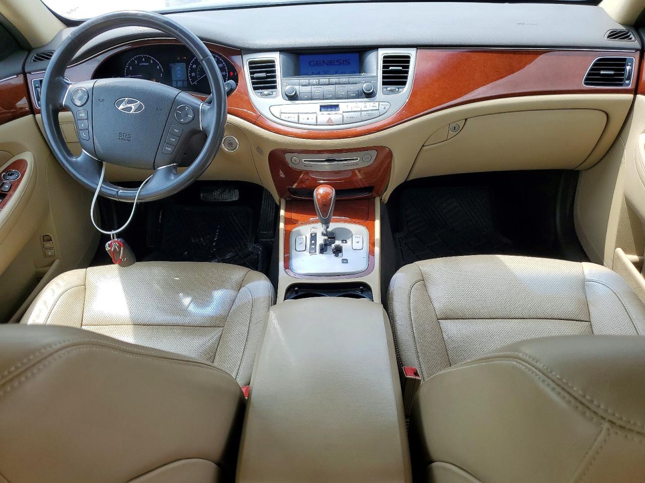 Hyundai Genesis 3.8l