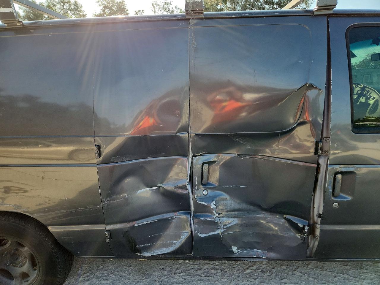 Ford Econoline E150 Van