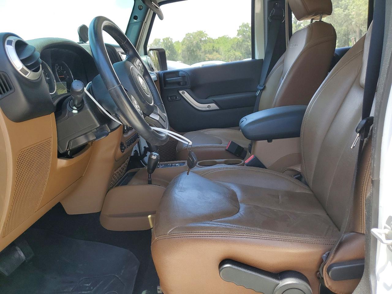 Jeep Wrangler Sahara