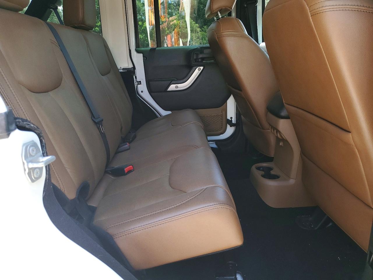 Jeep Wrangler Sahara