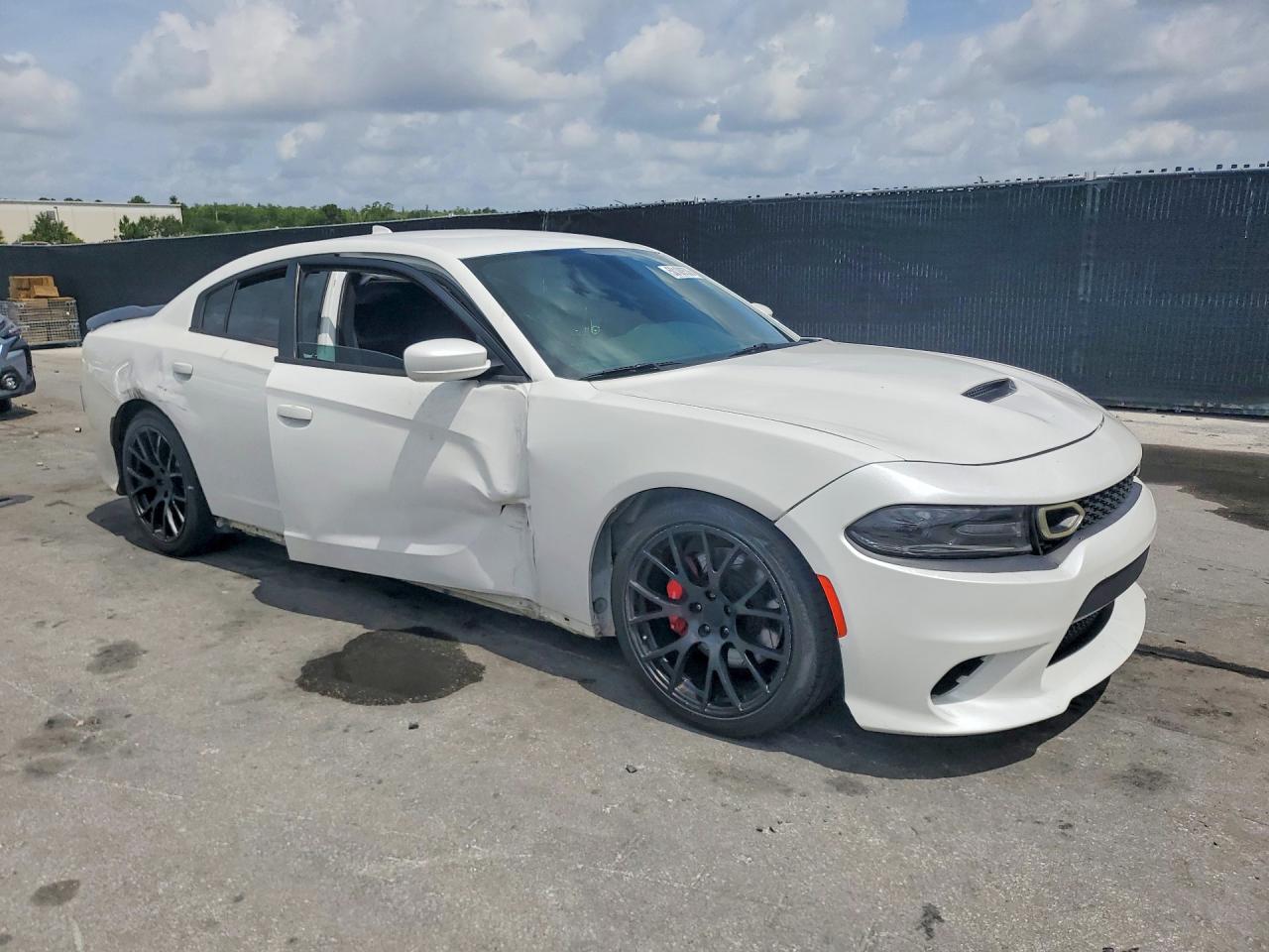 Dodge Charger R