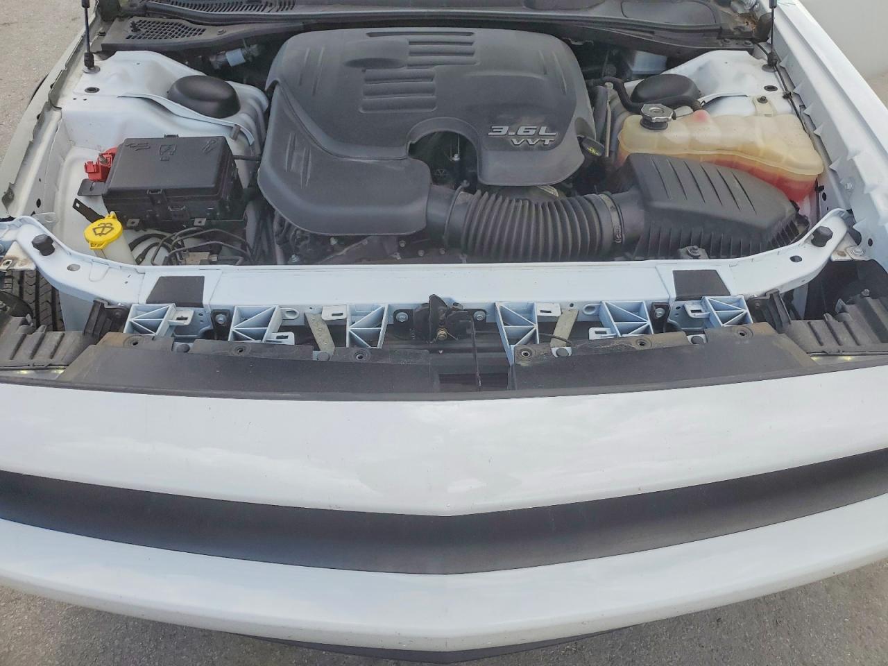 Dodge Challenger Sxt