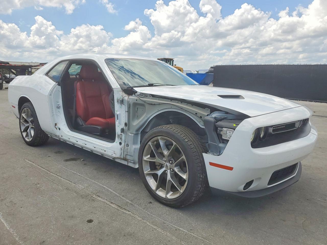 Dodge Challenger Sxt