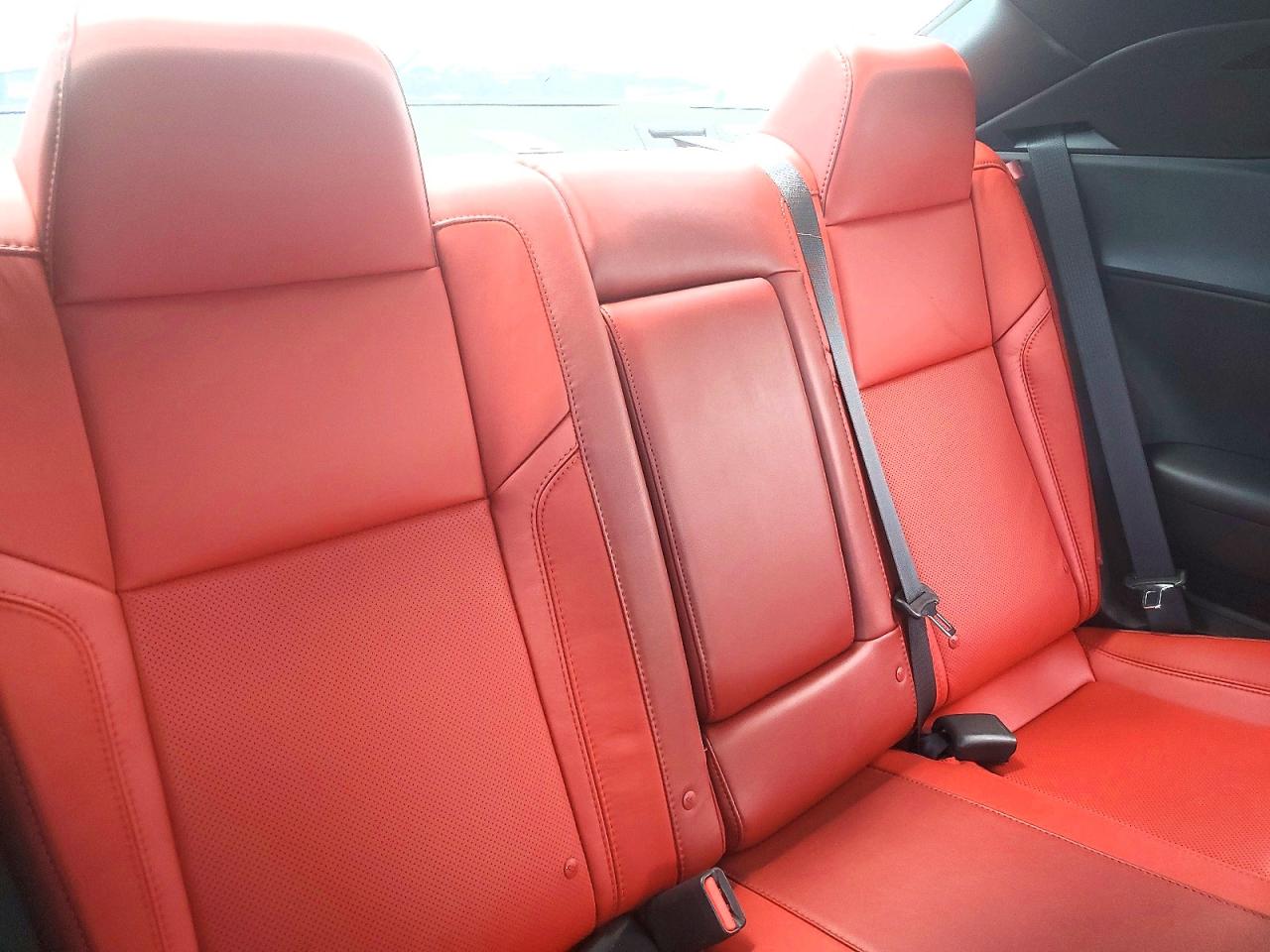 Dodge Challenger Sxt