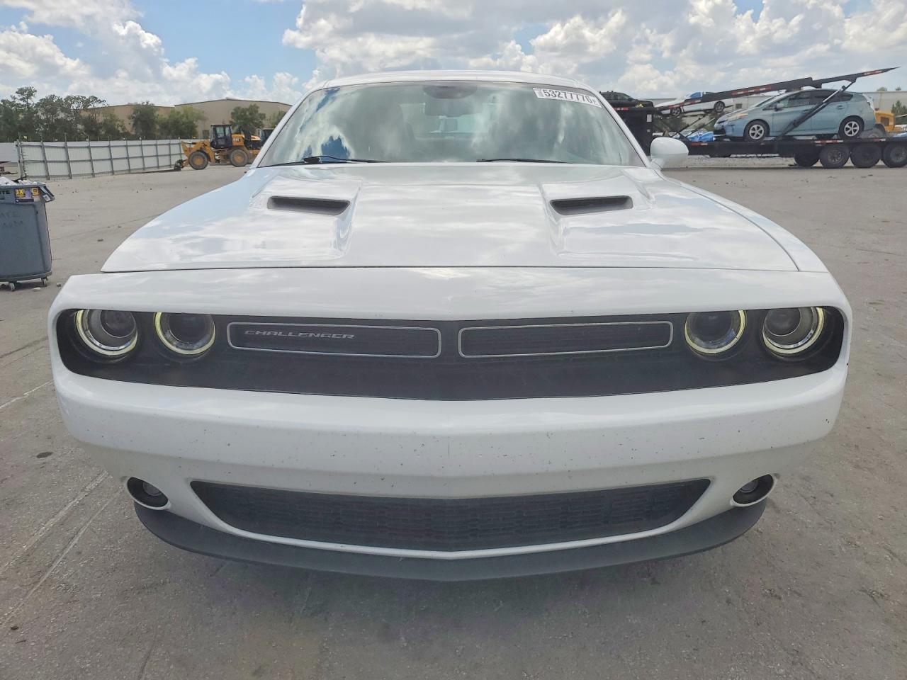 Dodge Challenger Sxt