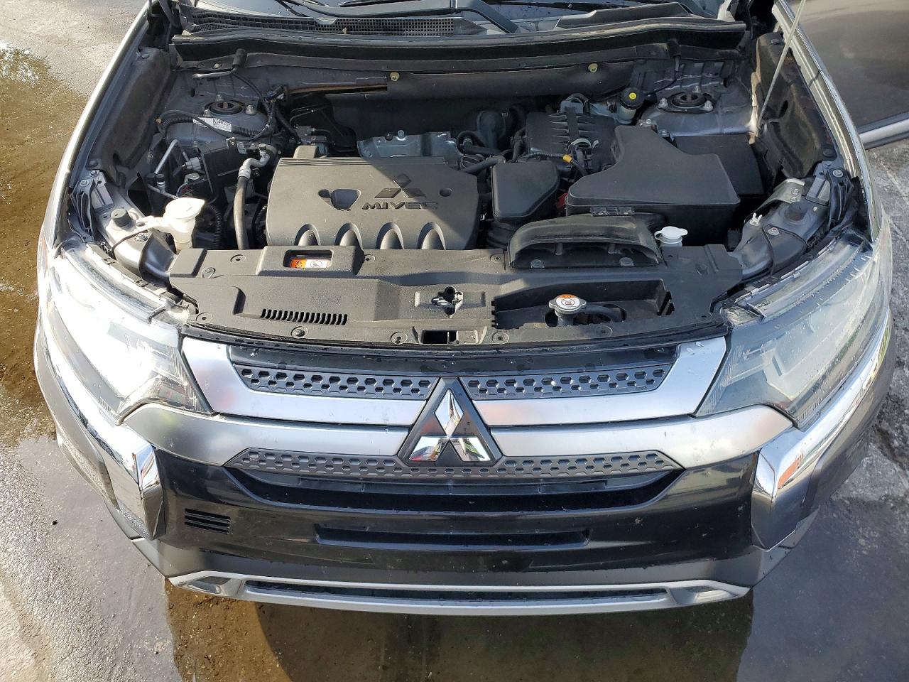 Mitsubishi Outlander Se