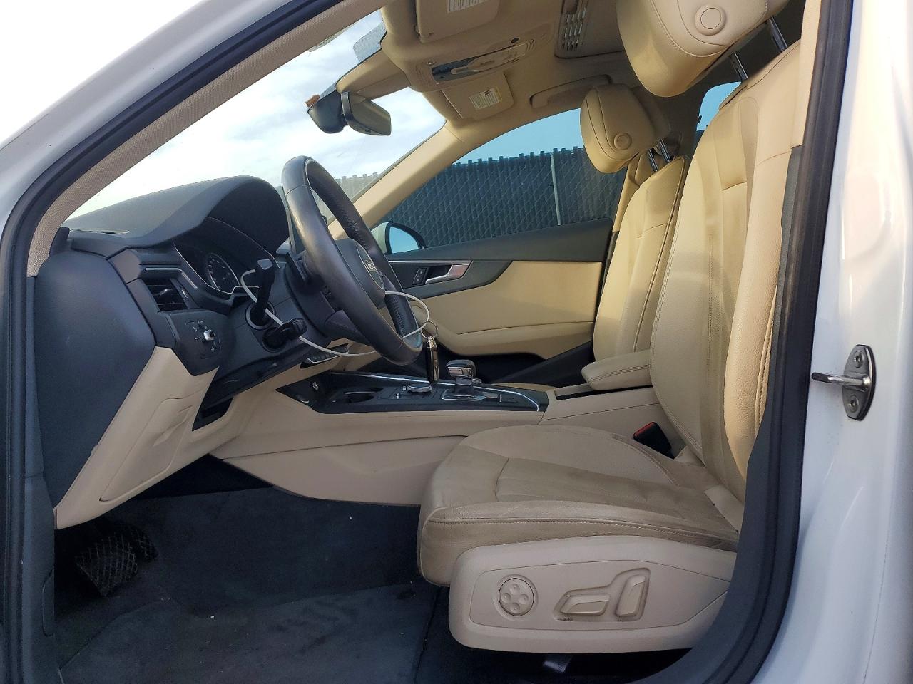 Audi A4 Premium