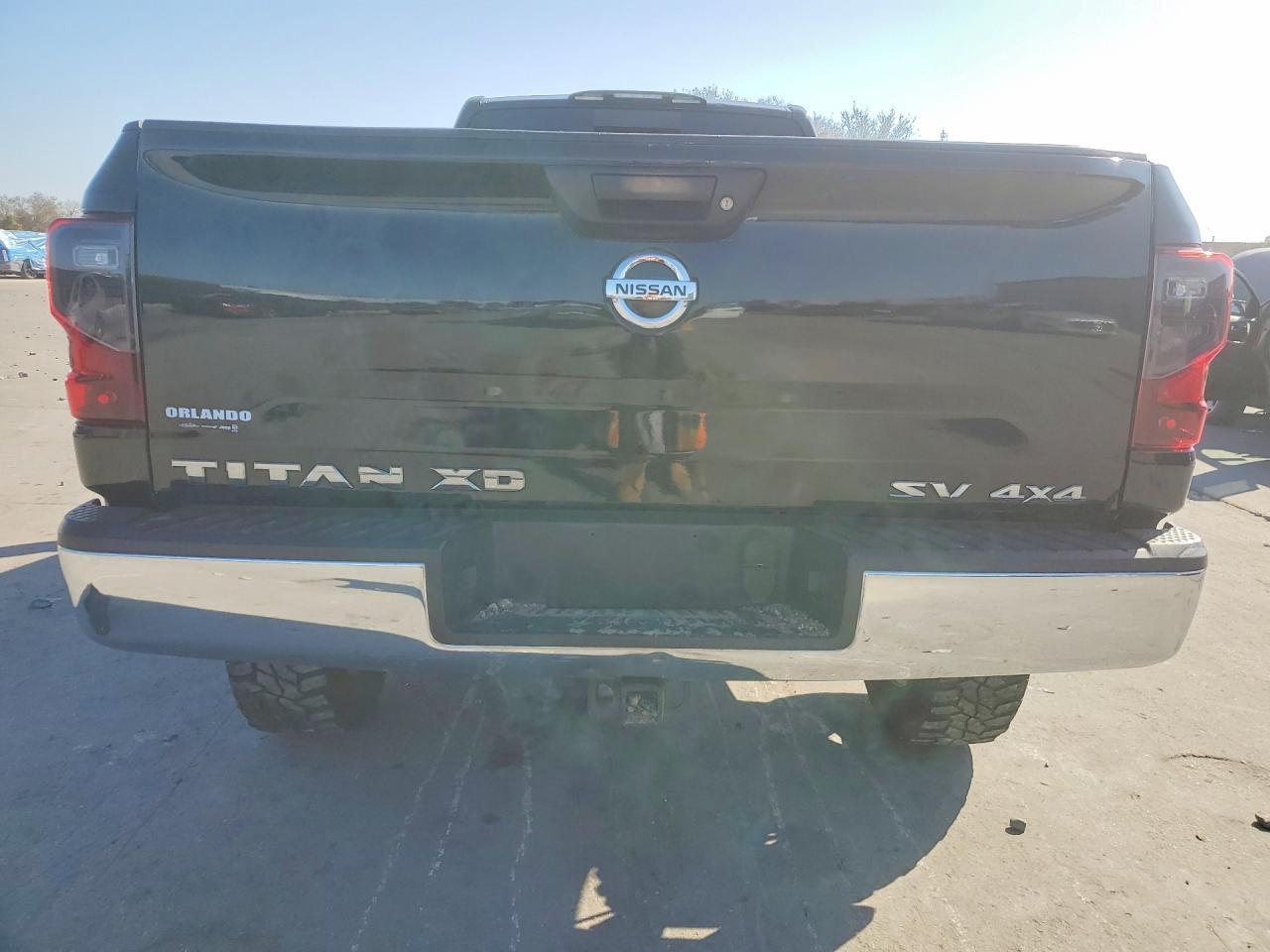 Nissan Titan Sv