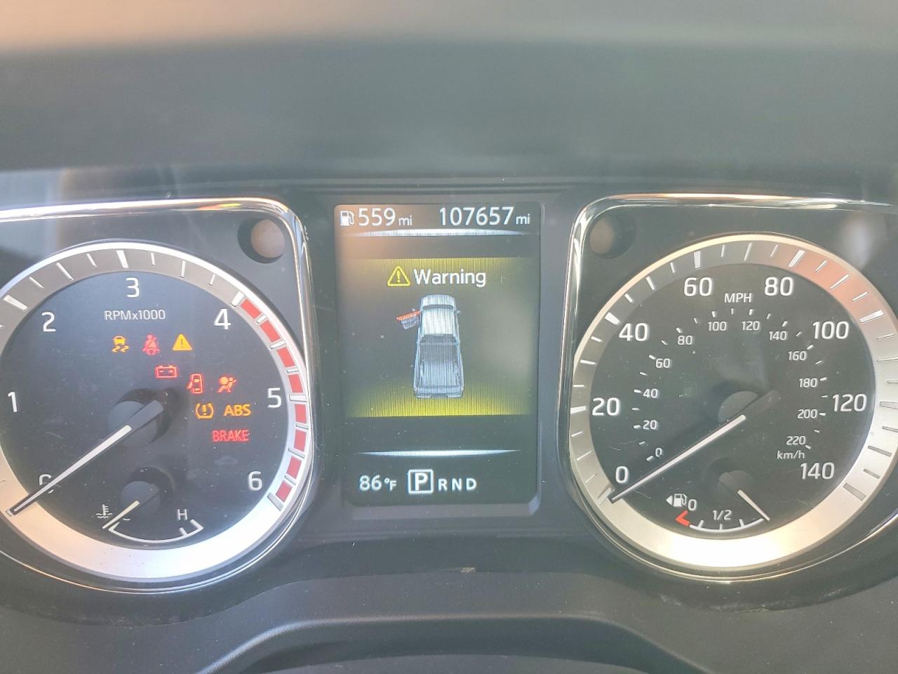 Nissan Titan Sv
