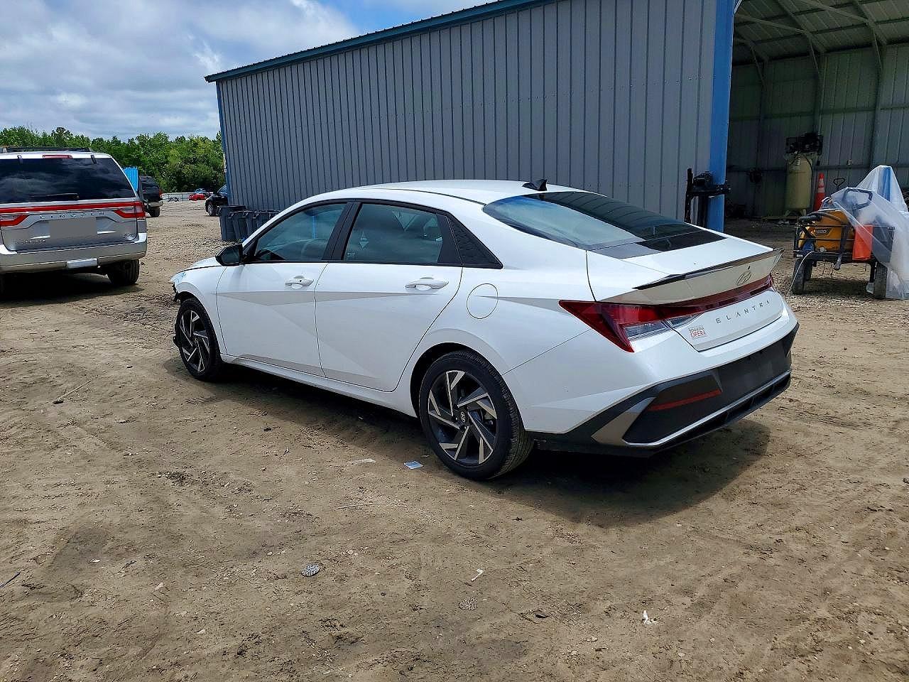 Hyundai ELANTRA Sel Sport