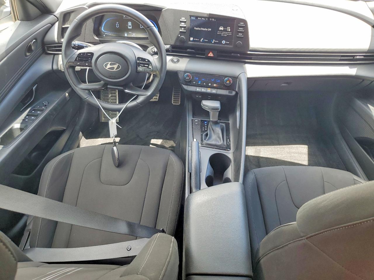 Hyundai ELANTRA Sel Sport