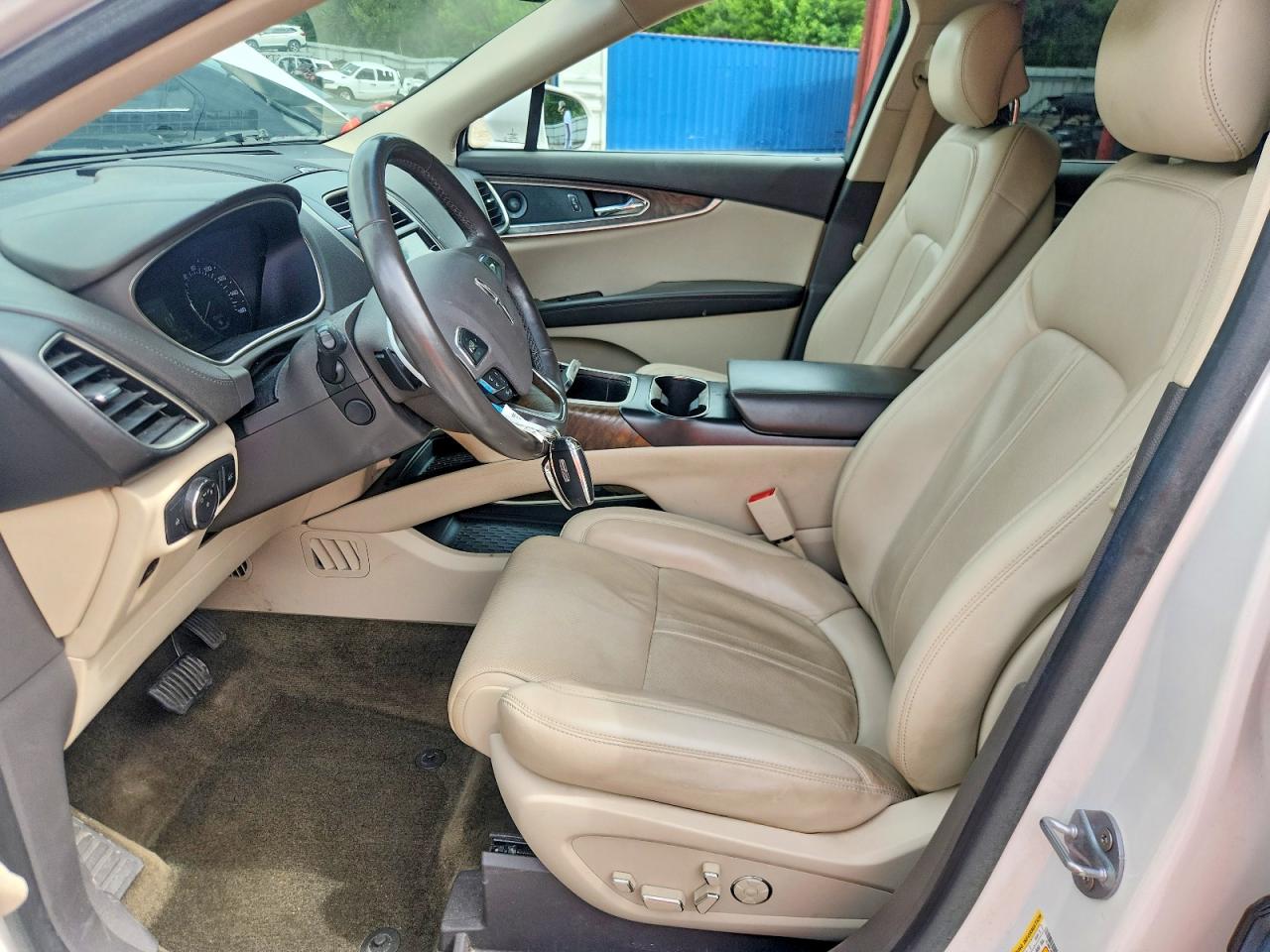 Lincoln MKX Reserve