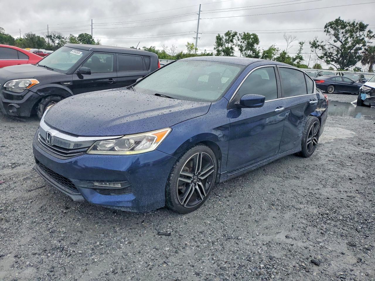 Salvage Honda Accord Image