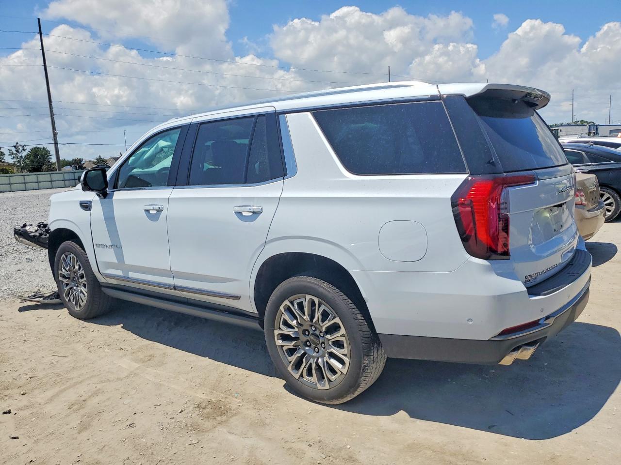 GMC Yukon Denali Ultimate