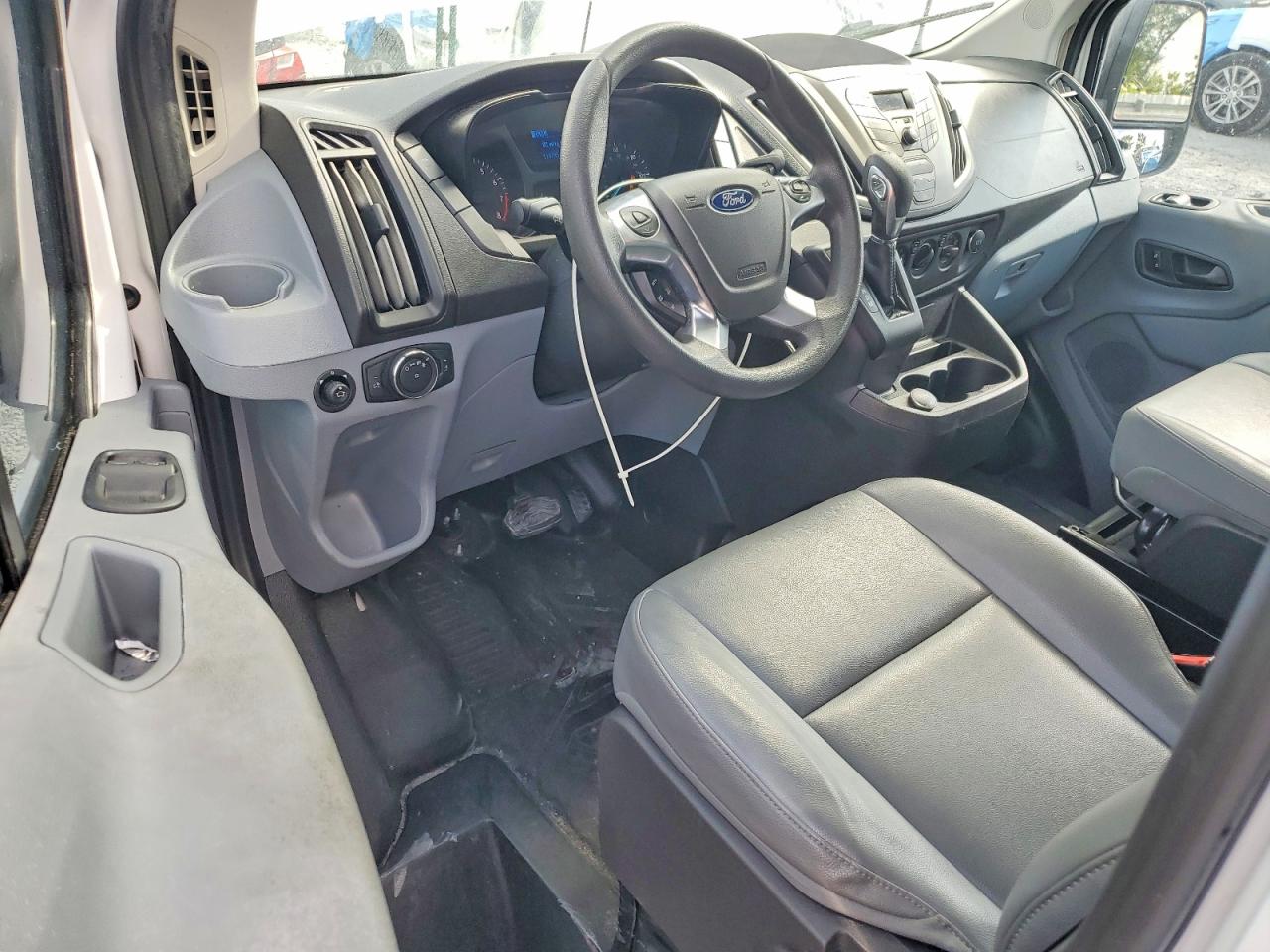 Ford Transit T-150