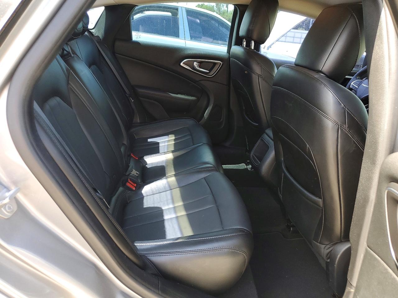 Chrysler 200 Limited