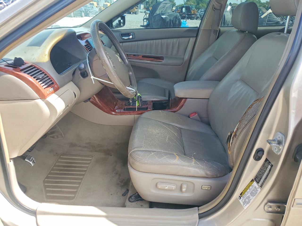 Toyota Camry Xle V6