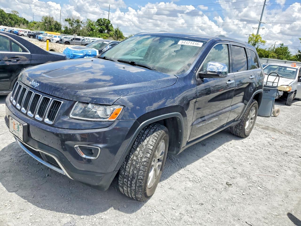Salvage Jeep Cherokee Image