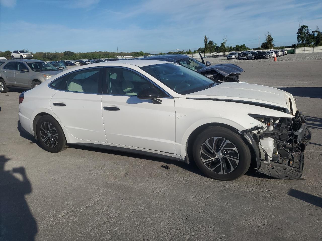 Hyundai SONATA Hybrid