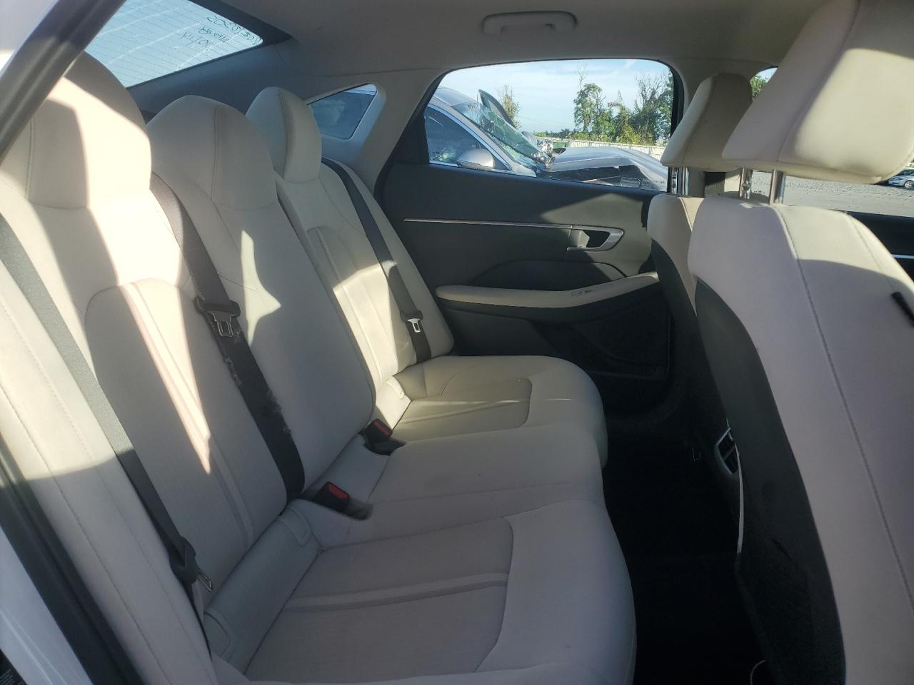 Hyundai SONATA Hybrid