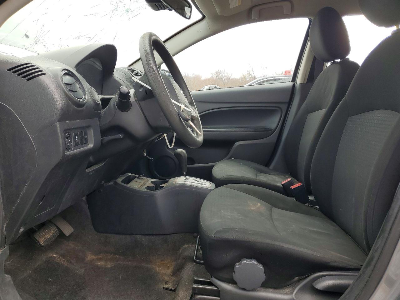 Mitsubishi Mirage G4 Es