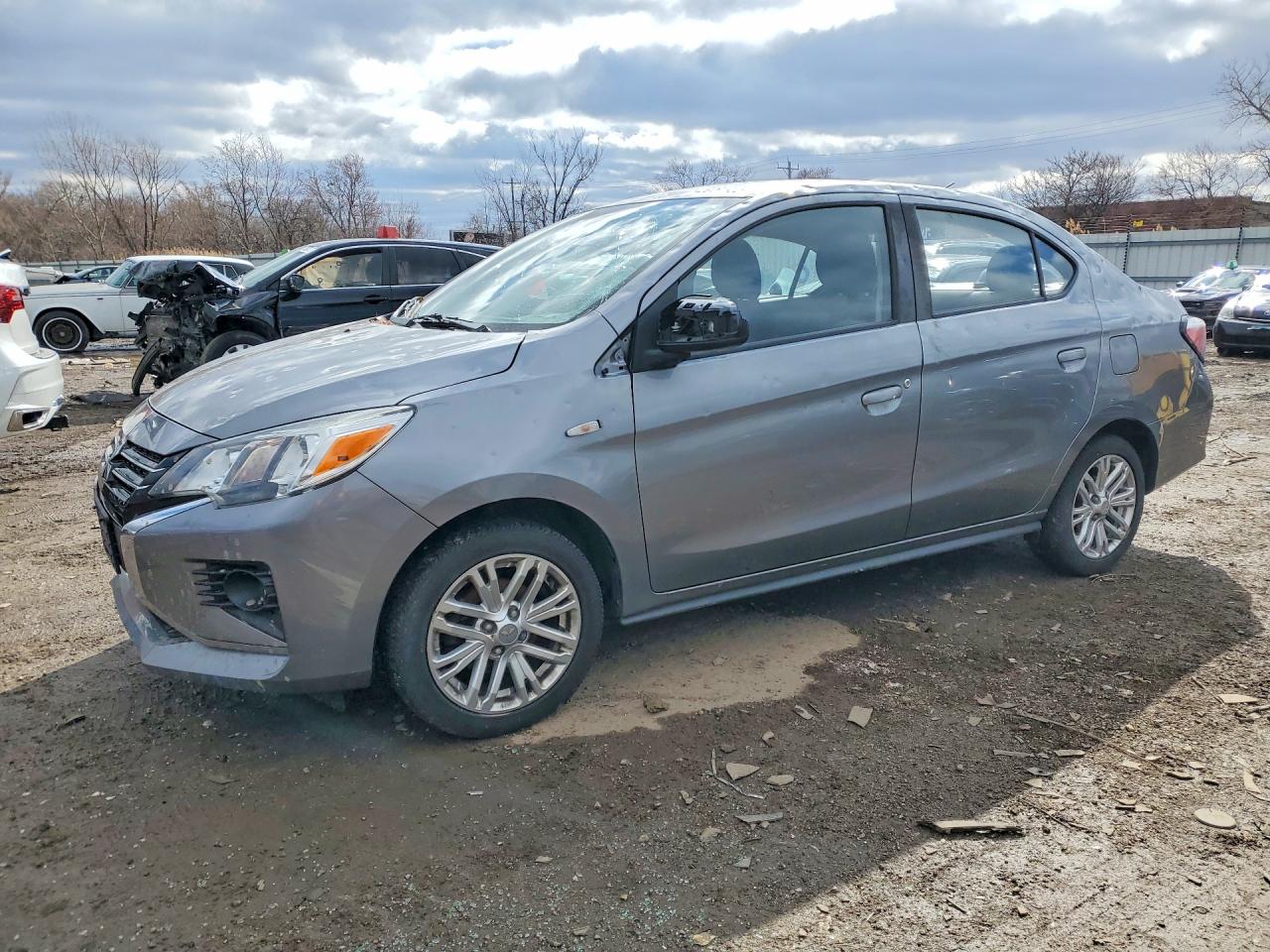 Salvage Mitsubishi Mirage Image