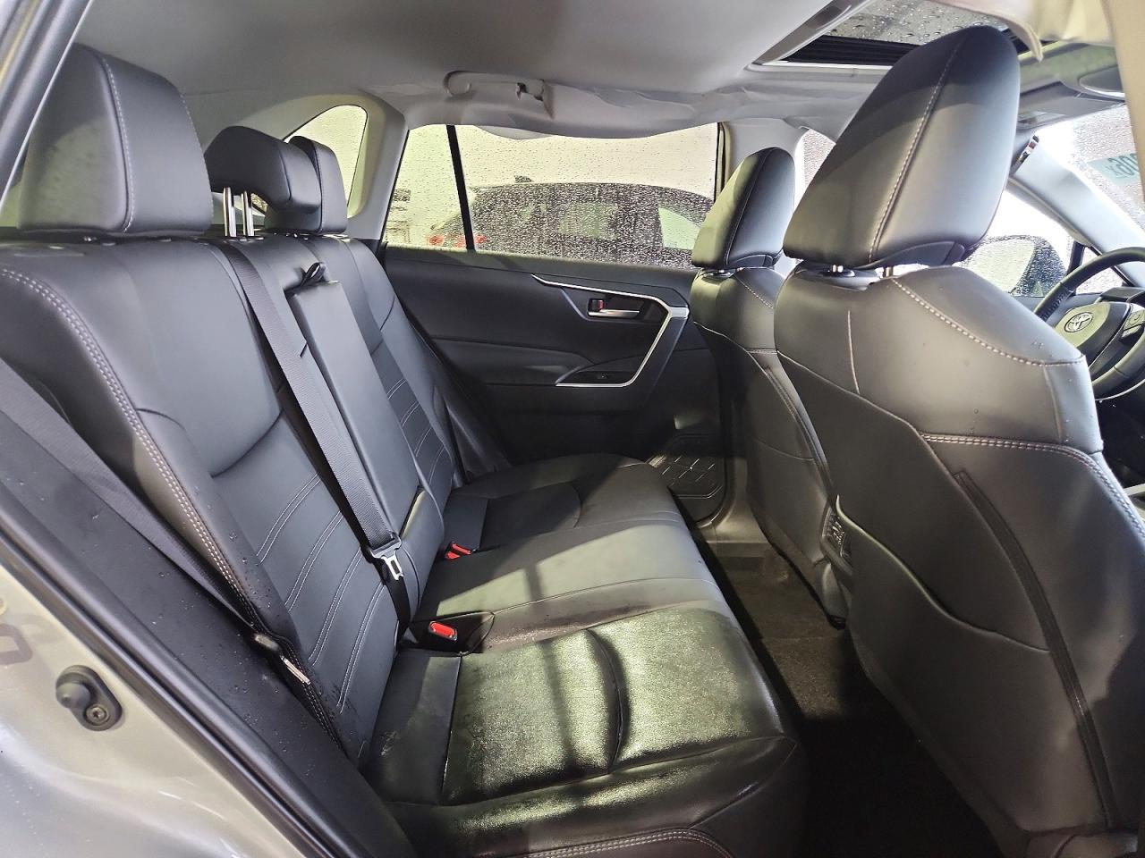Toyota RAV4 Xle Premium
