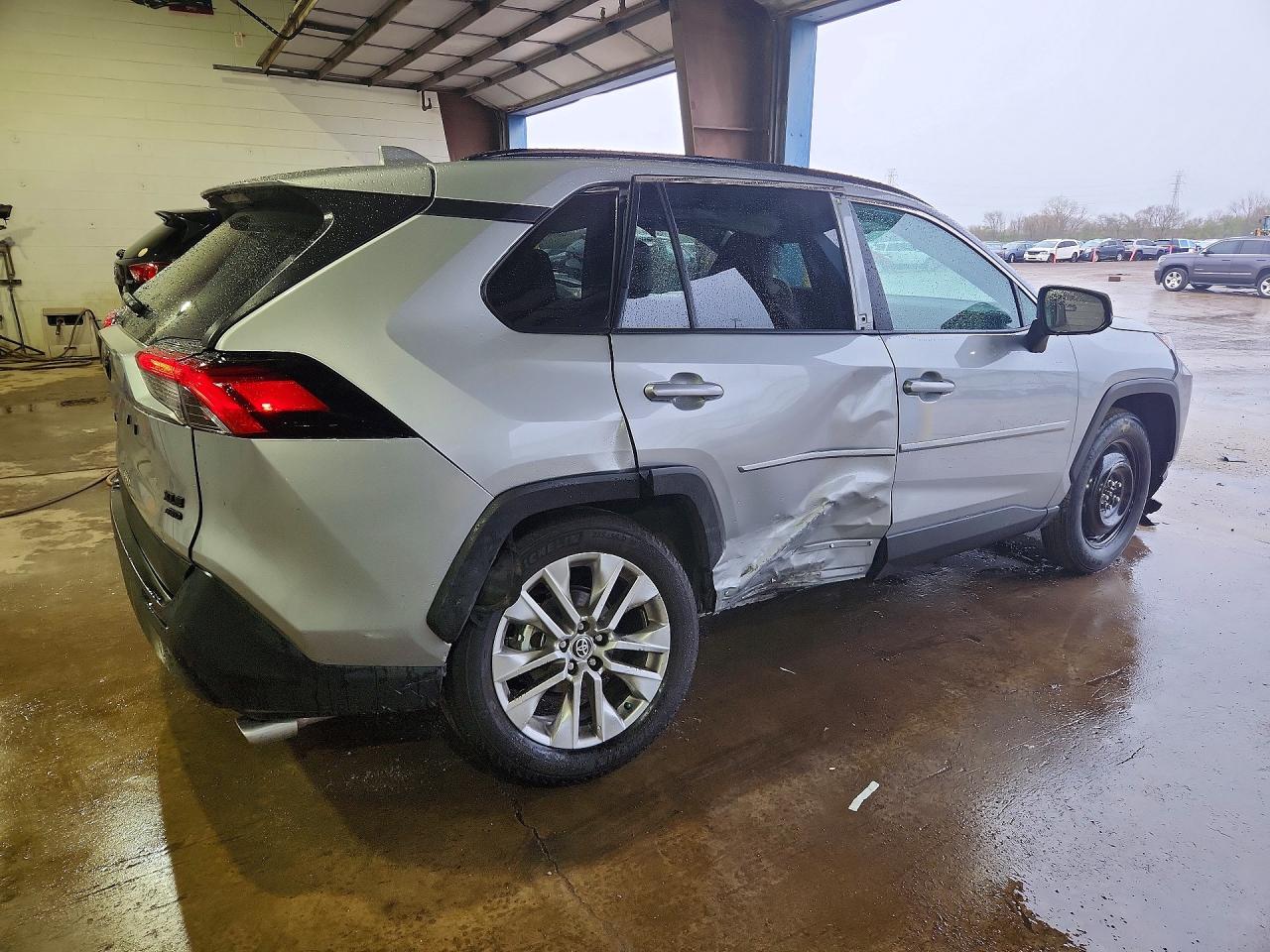 Toyota RAV4 Xle Premium