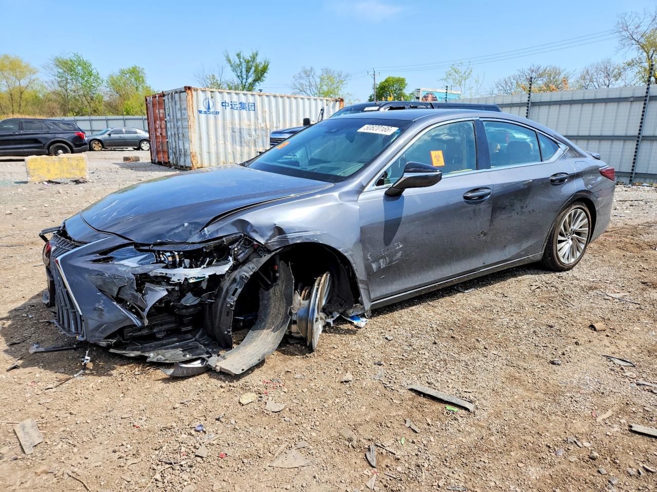 Salvage Lexus Es Image