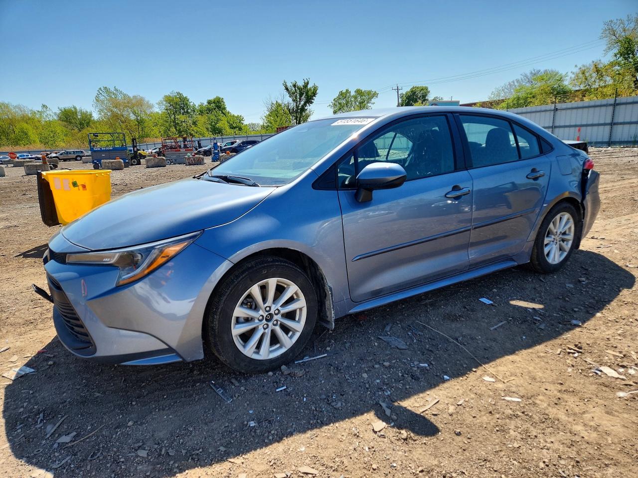 Salvage Toyota Corolla Image
