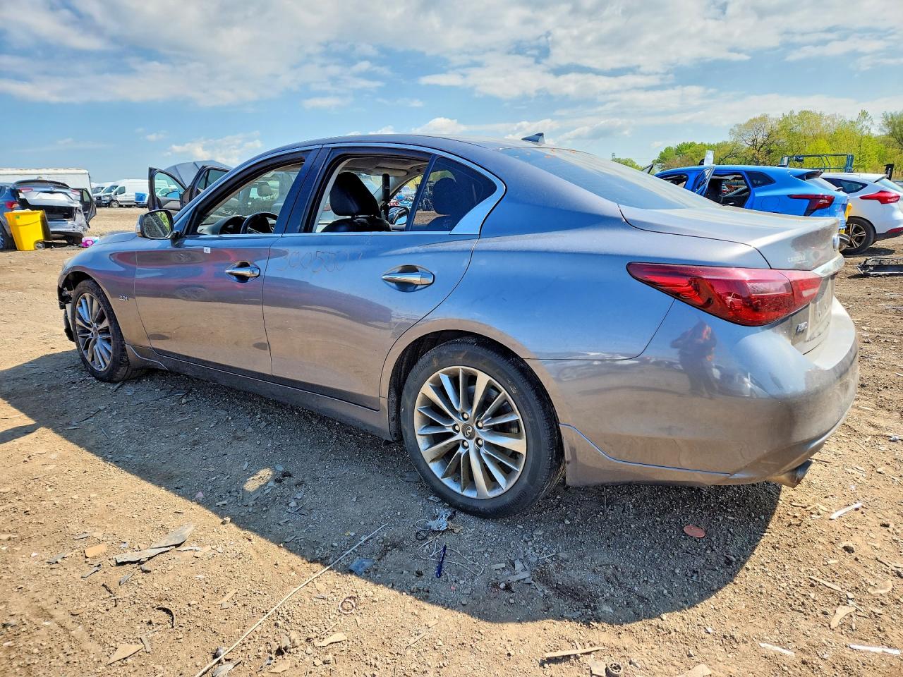 INFINITI Q50 3.0t L 3.0t Luxe